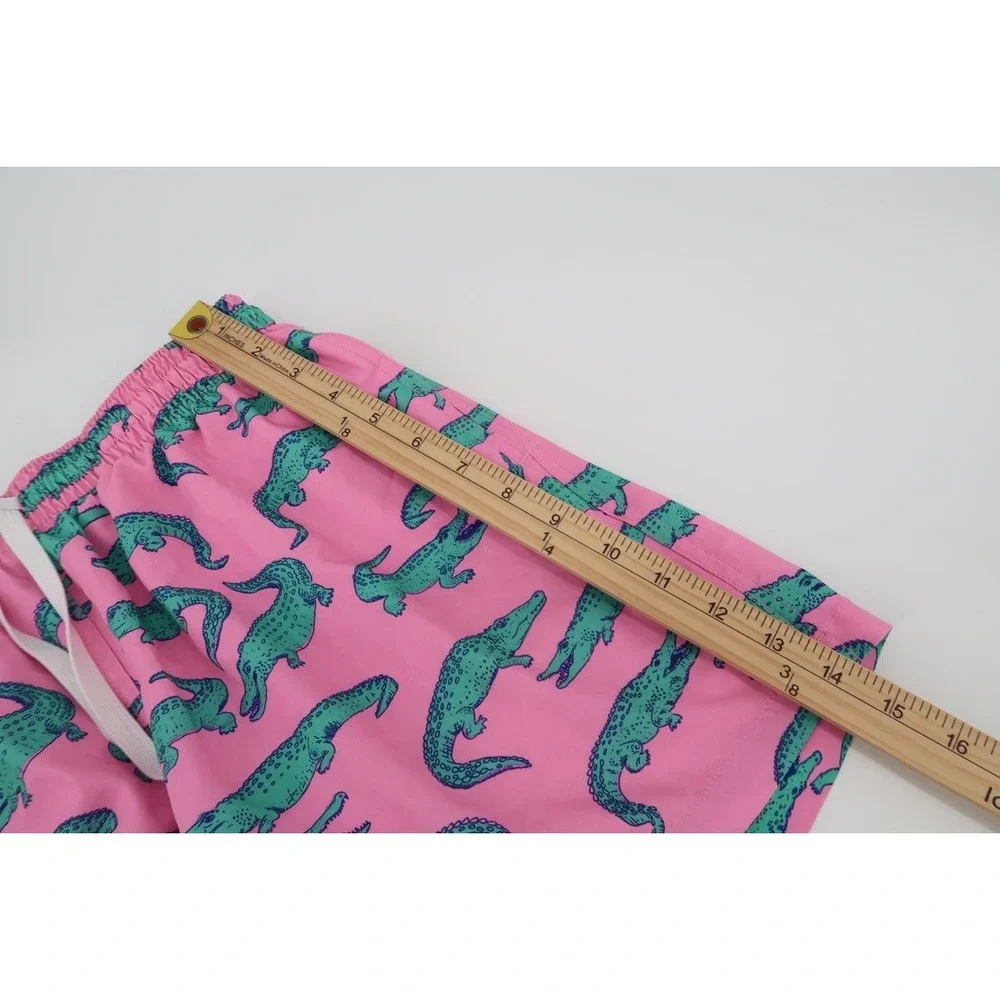 Chubbies The Glades Swim Trunks Mens Medium Pink Alligator Print 5.5